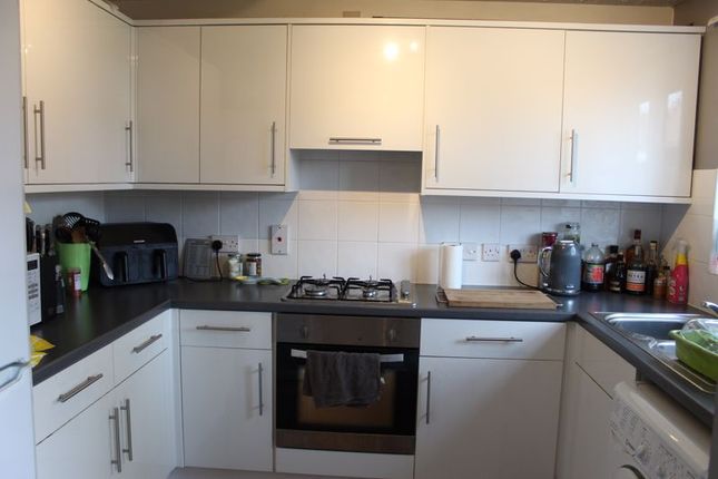 2, Yealm Close, Didcot photo 2