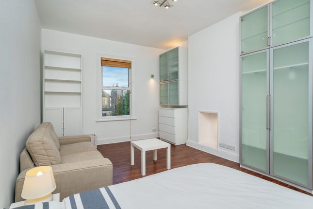 47B, Pelham Road, London photo 2