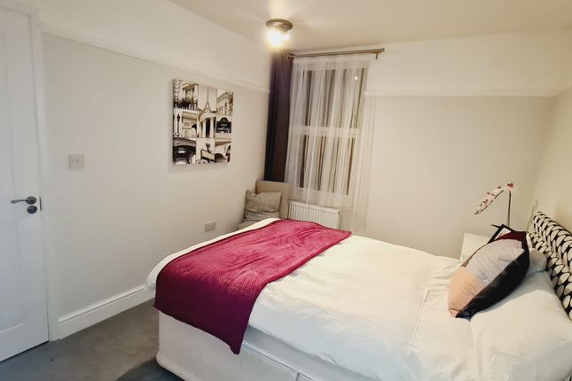 Thumbnail Room to rent in Leicester Street, Kettering