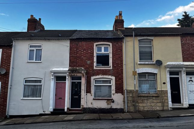 Thumbnail Terraced house for sale in 46 Gordon Street, Northampton, Northamptonshire