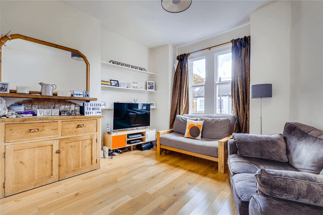 9,Flat A, Cargill Road, London photo 2