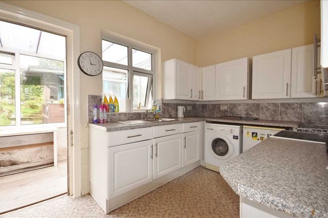 116, Blackburn Road, Chorley photo 4