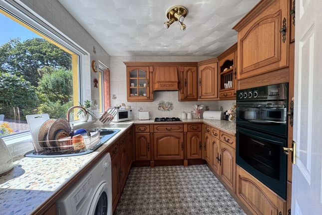 5, East Cliff Close, Dawlish photo 2