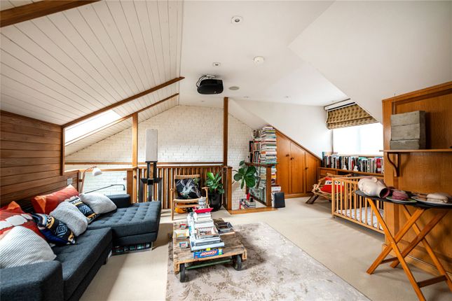 8, Codrington Mews, London photo 4