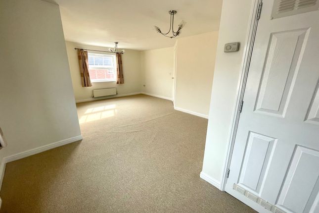 57, Thames Way, Hilton photo 3