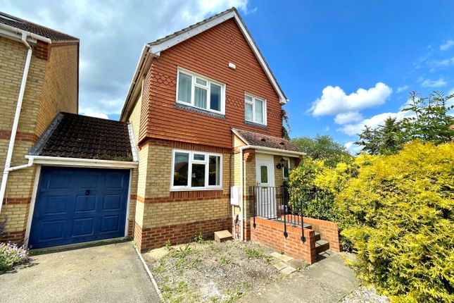 Thumbnail Terraced house for sale in Argent Close, Egham