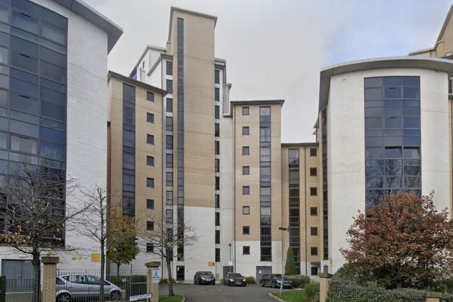 2-bed flat on 148, Mill Road, Gateshead, £140,000