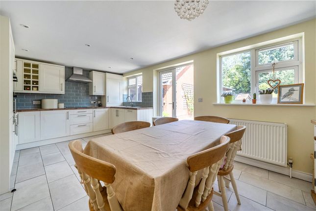 33, Middle Road, Southampton photo 4