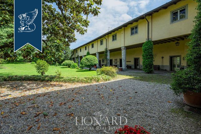 Villa for sale in Ponte San Pietro, Bergamo, Lombardia