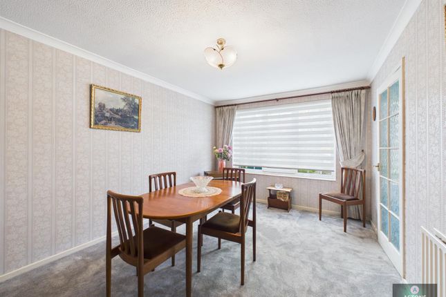 40, Punch Copse Road, Three Bridges photo 4