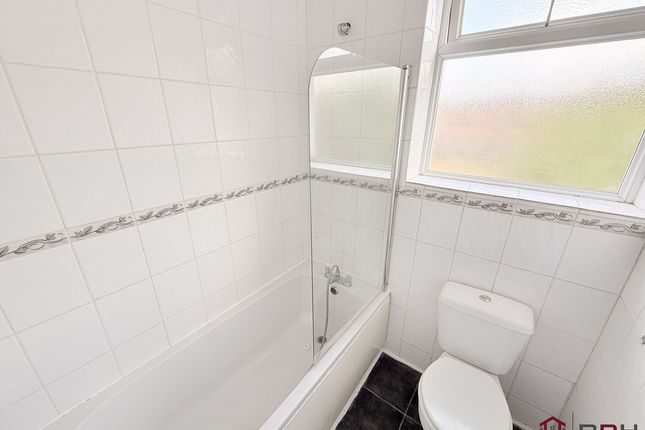 36a, Houghton Road, Barnsley photo 4