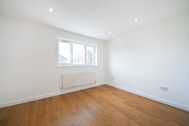 2, Barry Road, London photo 5