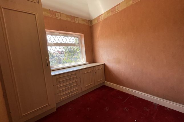 4, Gresham Road, Hounslow photo 5