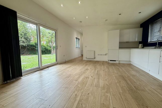 9 Bewick House, Denmark Road, Gloucester photo 3