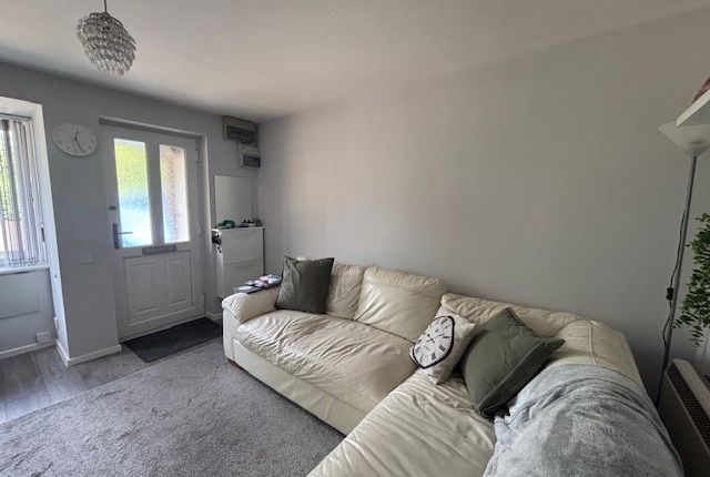 40, Bristol photo 2