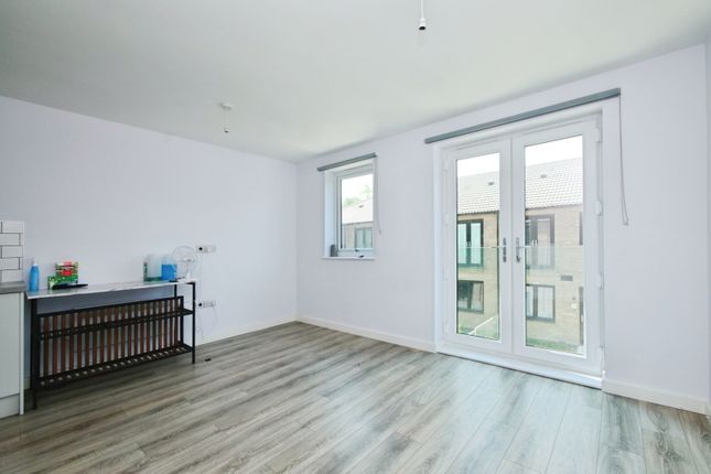 Flat 36 Luna,, Fifth Avenue, North Yorkshire photo 3