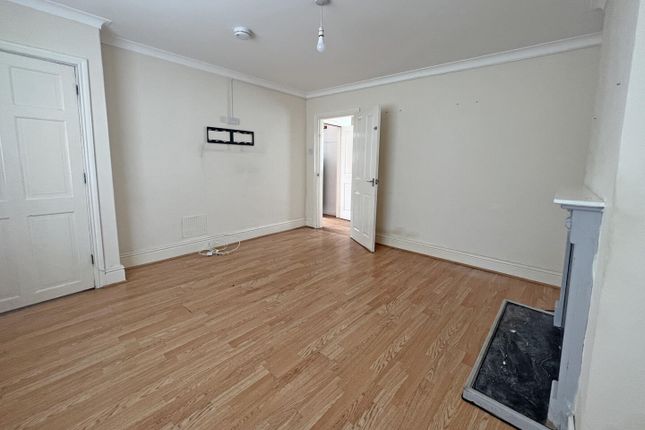 73, Portley Road, Telford photo 3