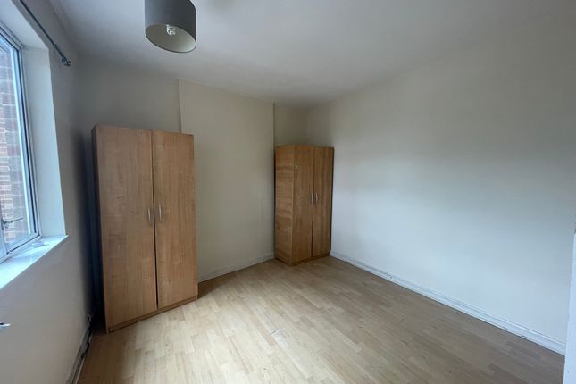 Thumbnail Flat to rent in Field End Road, Pinner