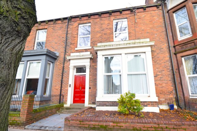 Thumbnail Flat to rent in Warwick Road, Carlisle