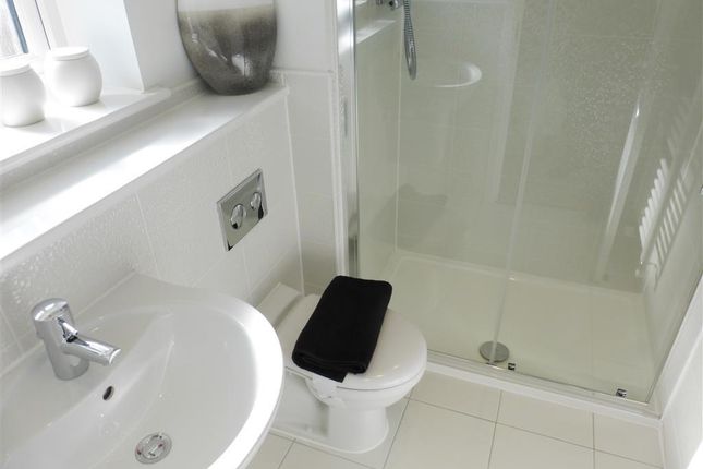 En-Suite Bathroom