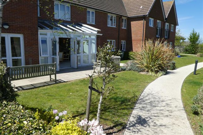 Flat for sale in Manley Close, Whitfield, Dover