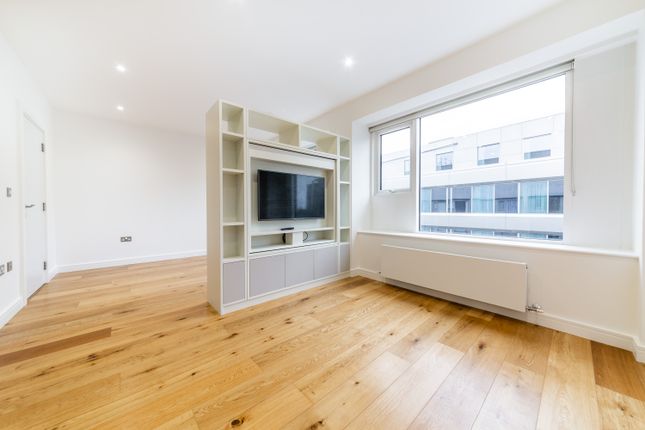 Studio to rent in Central House, 3 Lampton Road, Hounslow, Middlesex