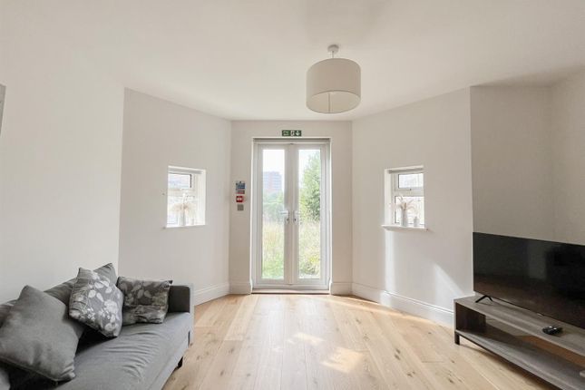 Flat 1, 56, Church Road, St Leonards-On-Sea photo 4