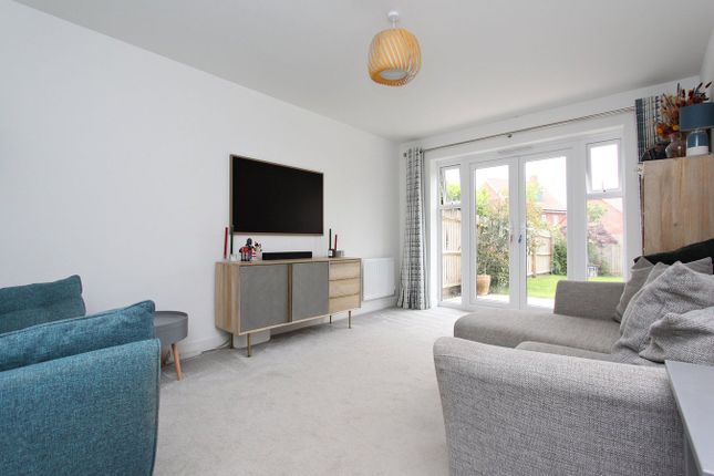 16, Selman Drive, Wotton-under-Edge photo 4