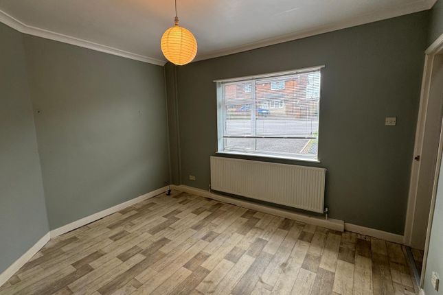 3, Birkinstyle Avenue, Alfreton photo 3