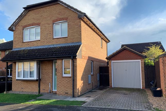Thumbnail Detached house to rent in Poundfield Way, Twyford, Reading