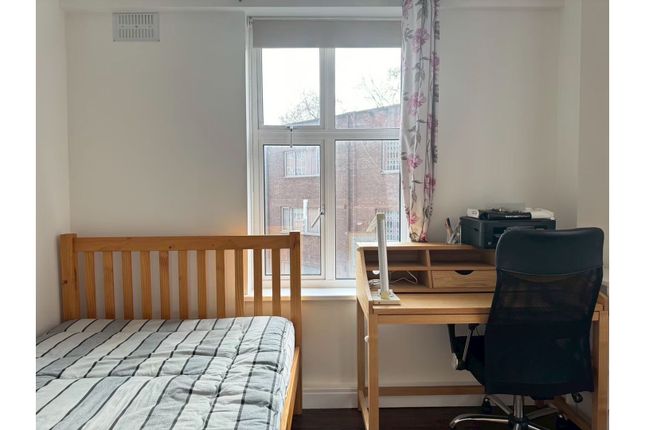 218 Park West, Park West Place, London photo 4