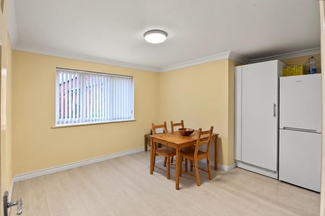 Lime Tree Place, Ipswich photo 4