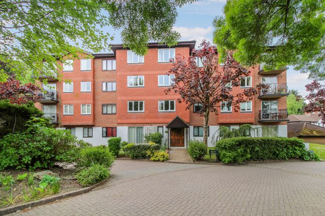 Flat for sale in Canton House, Great Heathmead