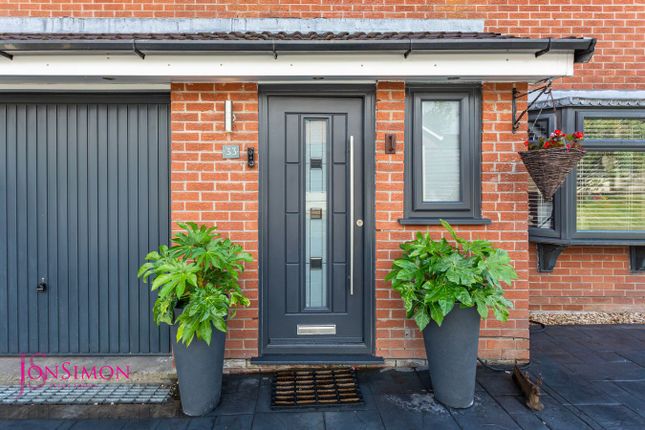 33, Falstone Avenue, Bury photo 4