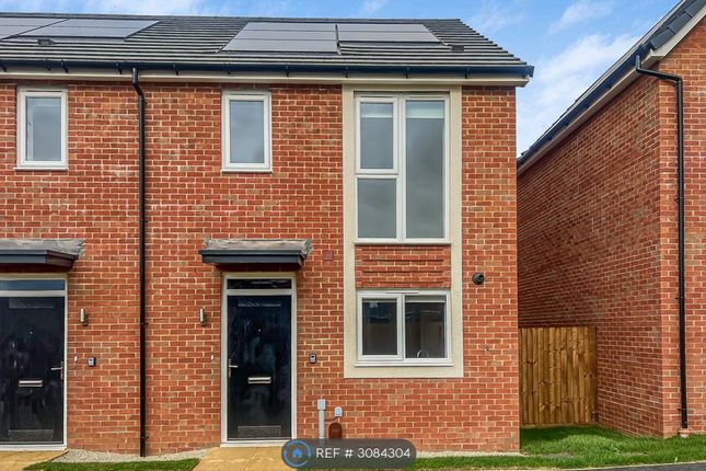 2-bed semi-detached on Ditton, Aylesford, £1,730/mo