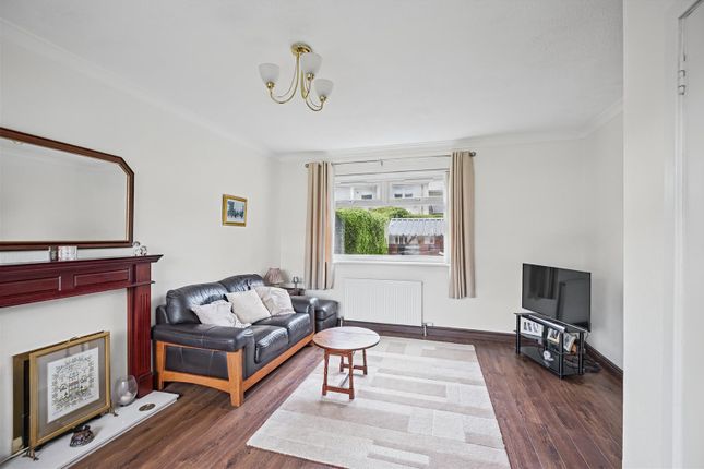 161, Baird Hill, Glasgow photo 3