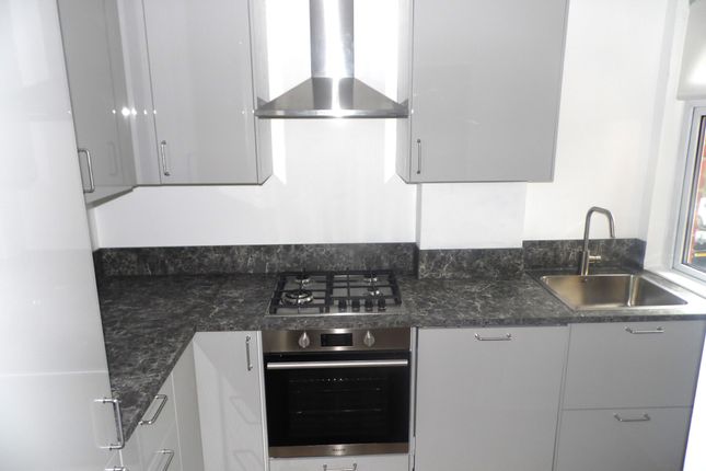 Flat 2, 6 Queen Anne Avenue, Bromley photo 5