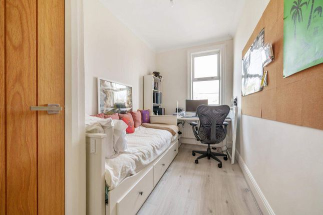 Flat for sale in Shirland Road, London