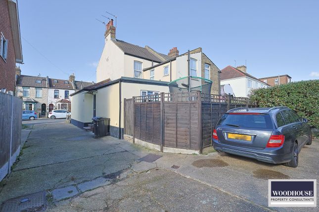 Thumbnail Maisonette for sale in Layard Road, Enfield