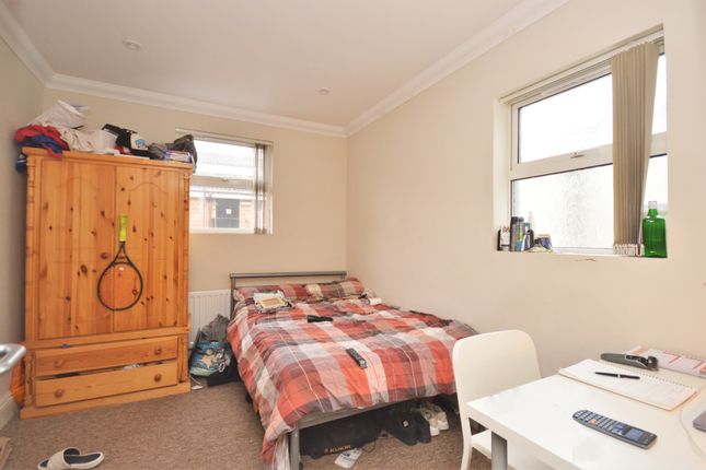 Terraced house to rent in Coombe Terrace, Brighton