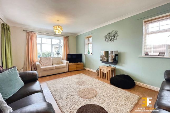 2, Gerddi Gledhill, Llandudno photo 2