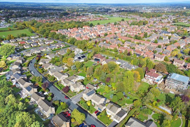24 Rossett Beck, Harrogate photo 4