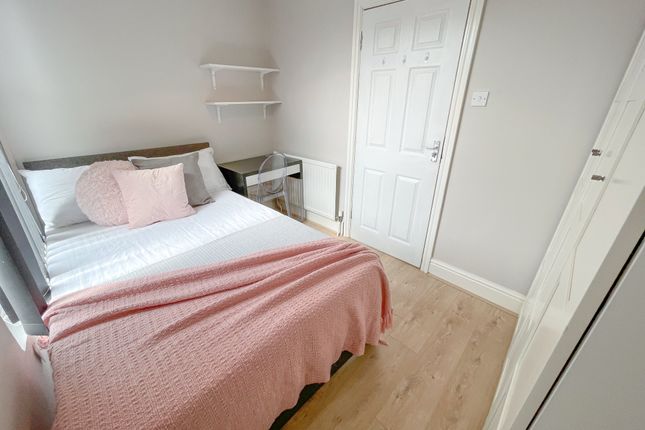 Gainsborough Road, L15 3HX photo 4