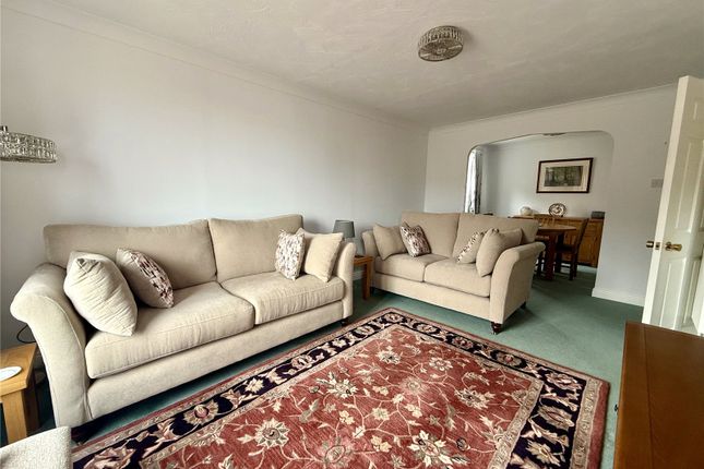 32, Alexandra Court, East Yorkshire photo 2