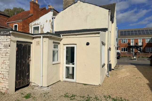 70 Moor Street, Gloucester photo 2
