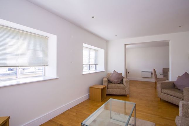 214 Woodlands, Hayes Point, Sully photo 3