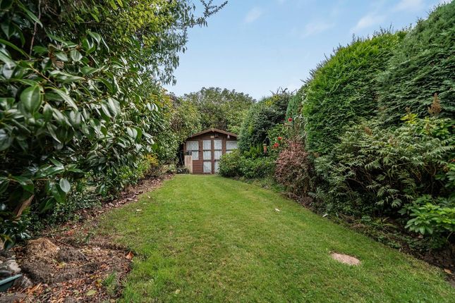 3, Meadow Way, Macclesfield photo 2