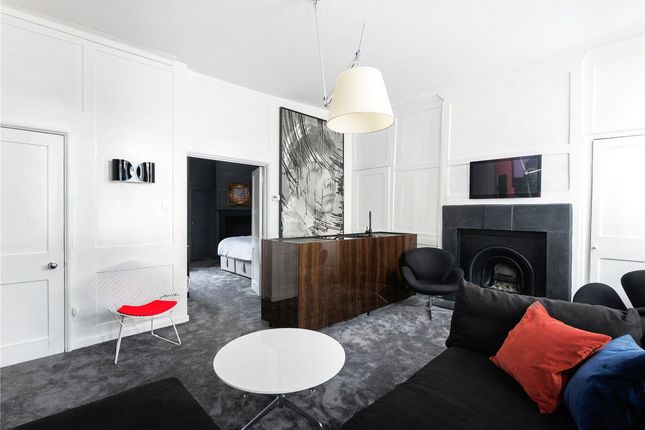 Flat First Floor Flat, 49, Lexington Street, London photo 4