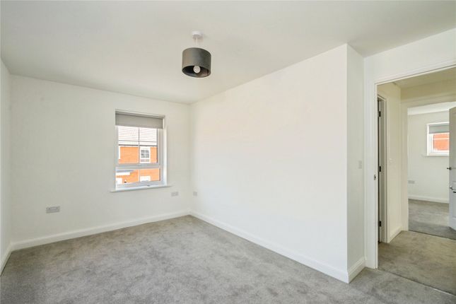 3, Tern Crescent, Chichester photo 4