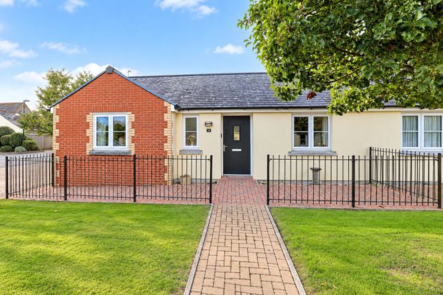 3-bed bungalow on 4, Kingdons Court, Devon, £320,000